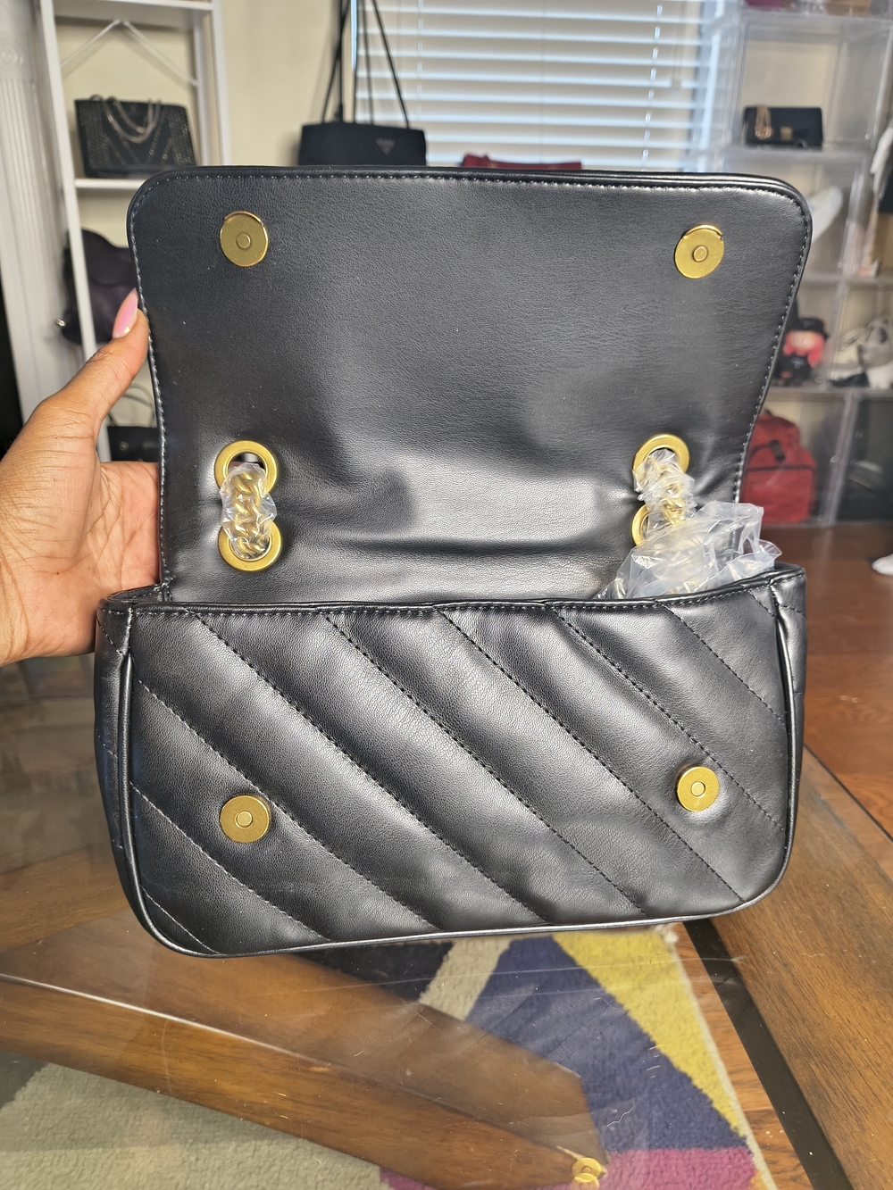 NWT Versace Jeans Couture Black Quilted Shoulder Bag with Gold Chain Straps - Picture 3 of 9